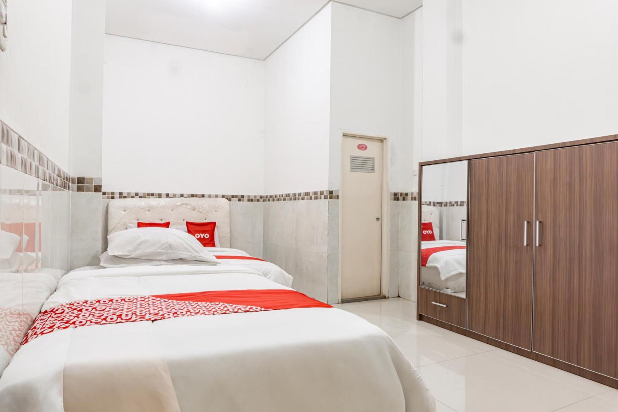 Hotel O Rajabasa Near Universitas Lampung Formerly Hotel Prasetya บันดาร์ ลัมปุง ภายนอก รูปภาพ